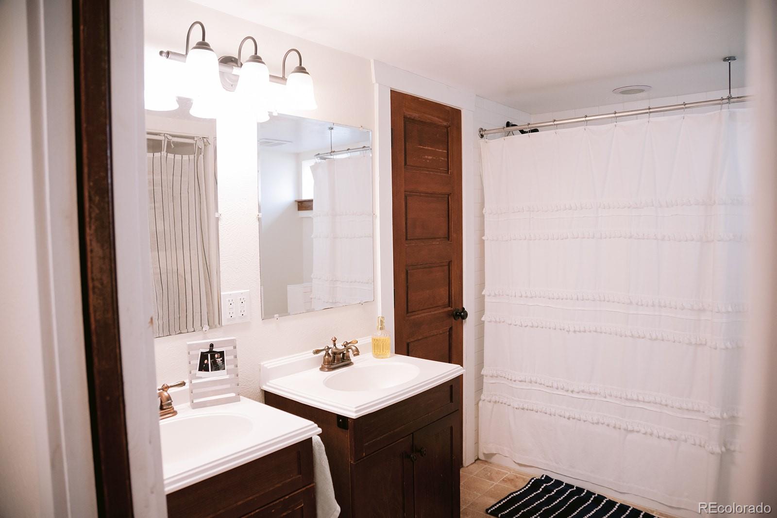 MLS Image #35 for 1585 s grant street,denver, Colorado