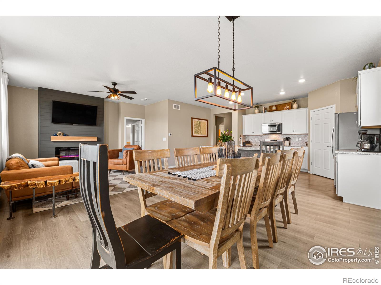 MLS Image #12 for 999  longs peak avenue,berthoud, Colorado