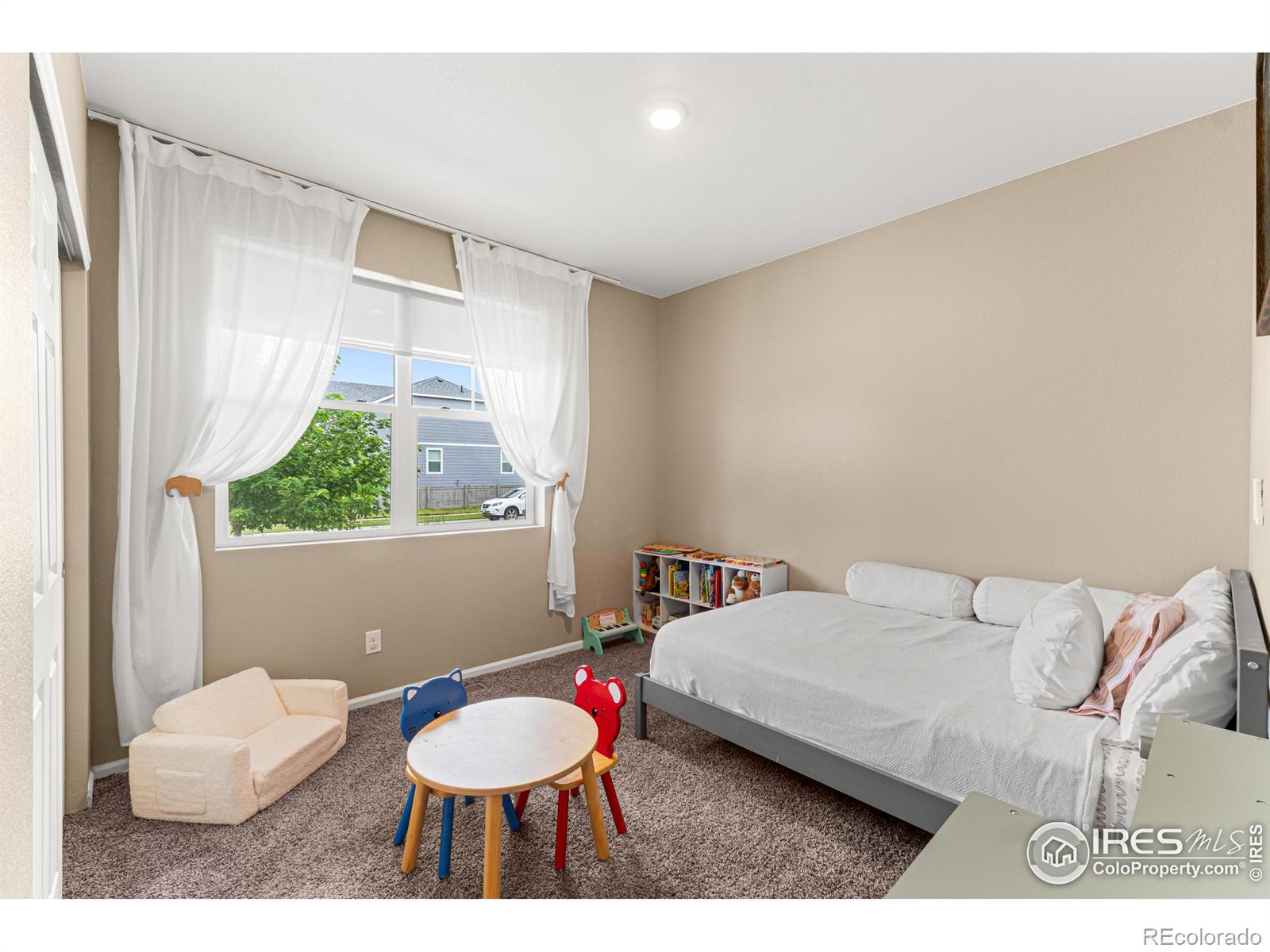 MLS Image #16 for 999  longs peak avenue,berthoud, Colorado