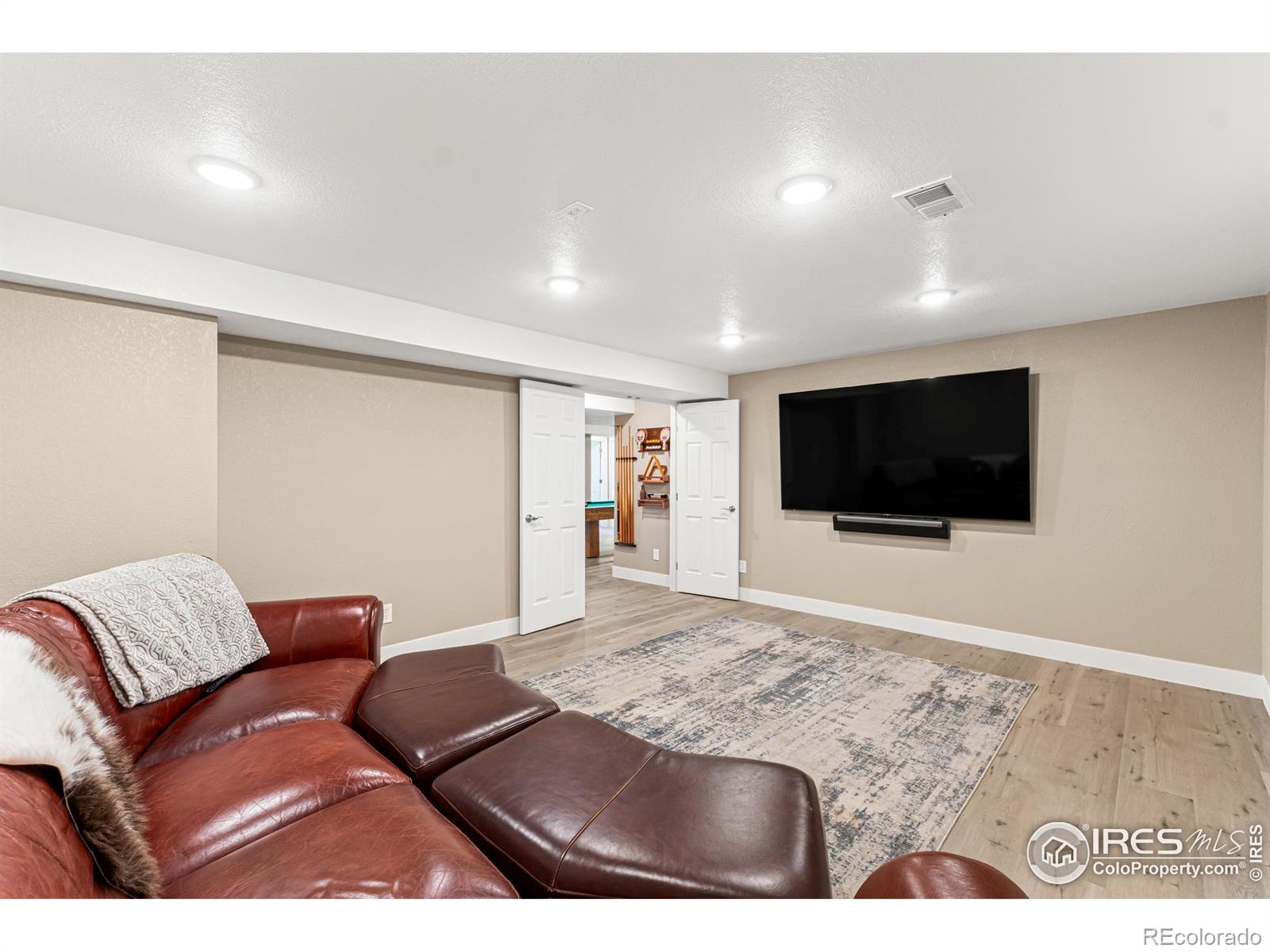 MLS Image #26 for 999  longs peak avenue,berthoud, Colorado