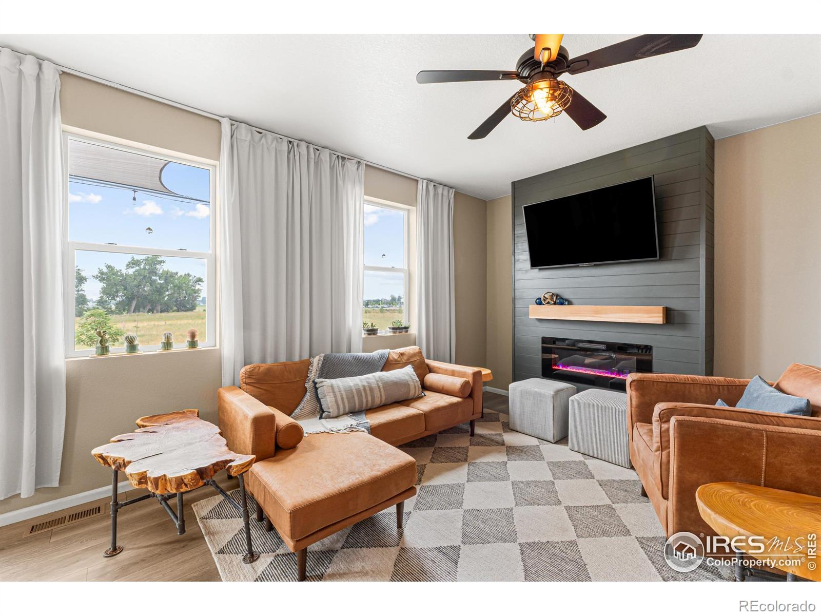 MLS Image #8 for 999  longs peak avenue,berthoud, Colorado
