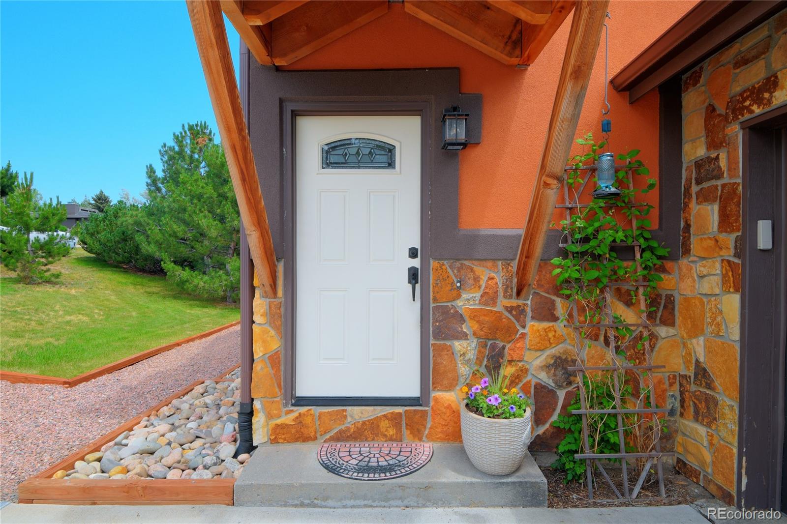 MLS Image #3 for 18470  academy circle,monument, Colorado