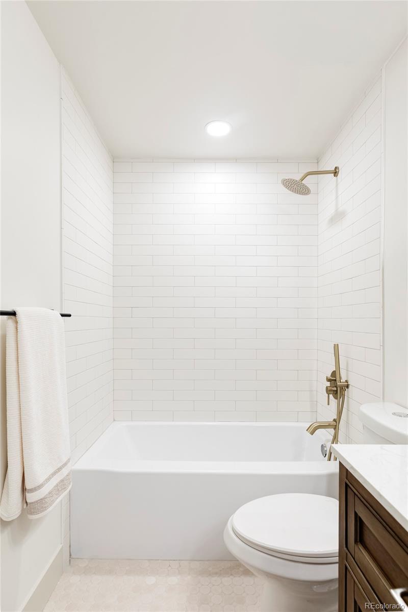 MLS Image #19 for 7863 s harrison circle,centennial, Colorado
