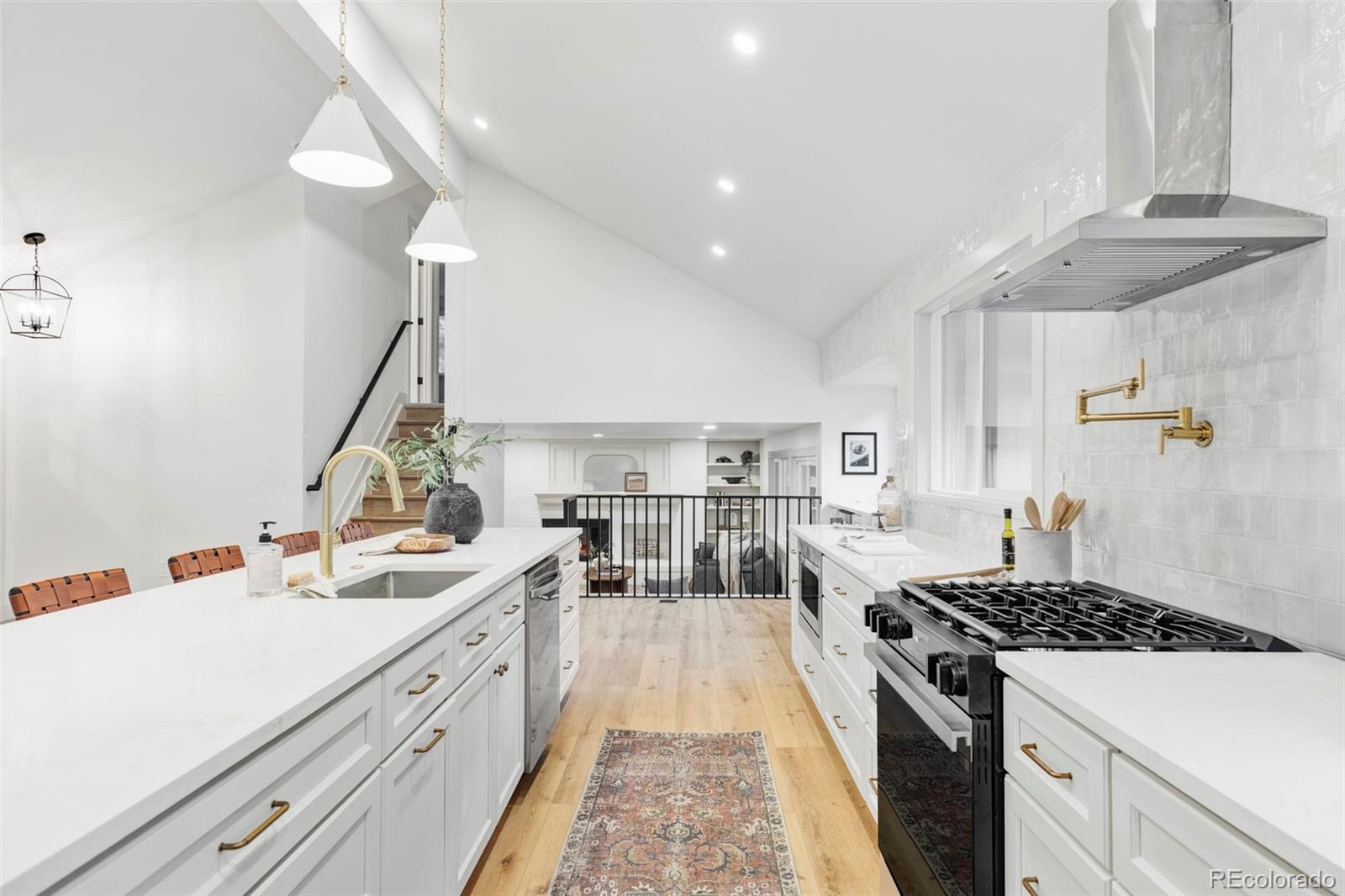 MLS Image #8 for 7863 s harrison circle,centennial, Colorado