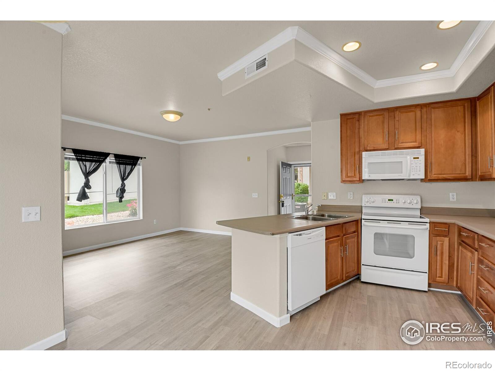 MLS Image #10 for 1801 s dunkirk street,aurora, Colorado