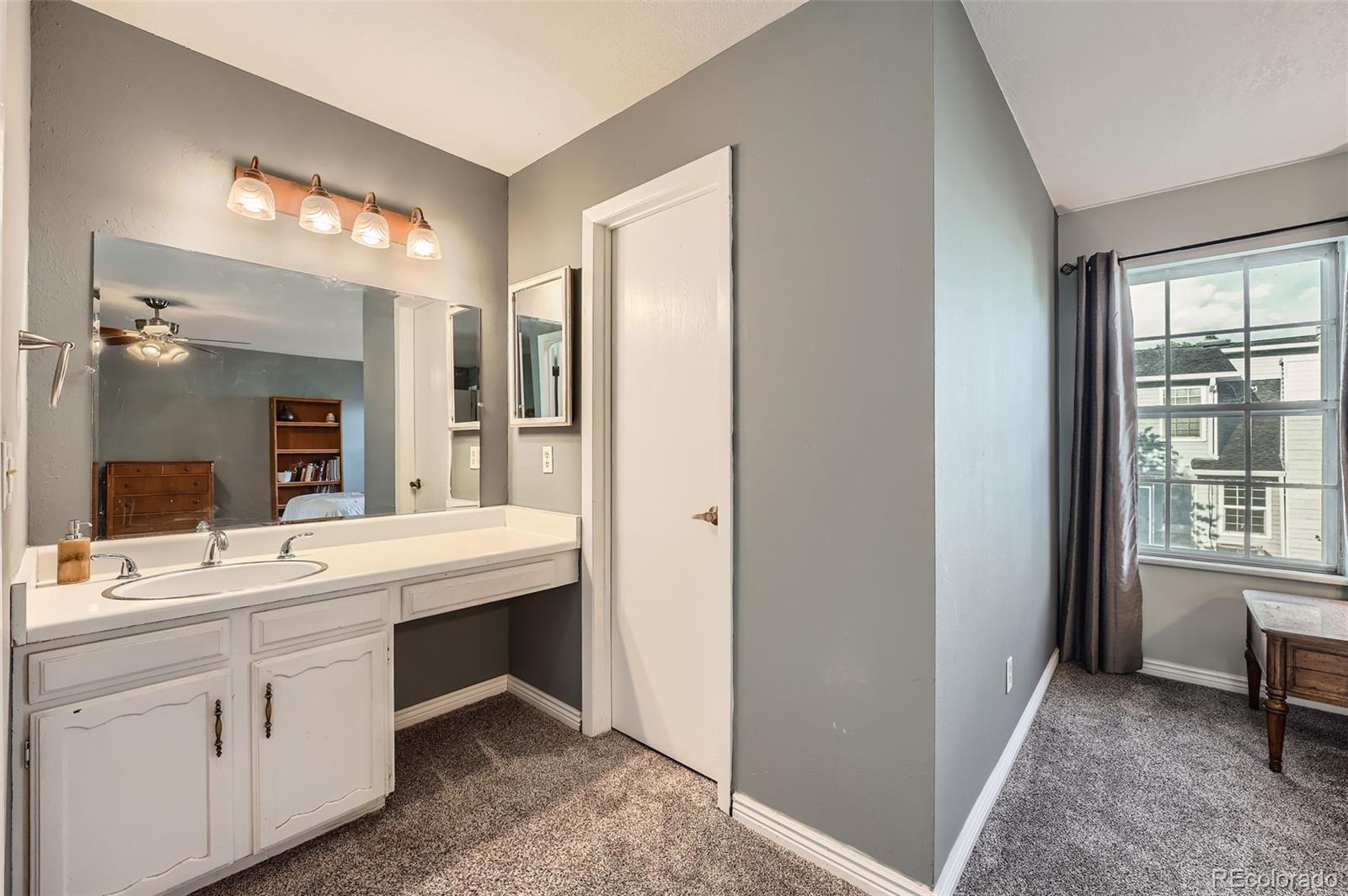 MLS Image #13 for 2558 s vaughn way,aurora, Colorado