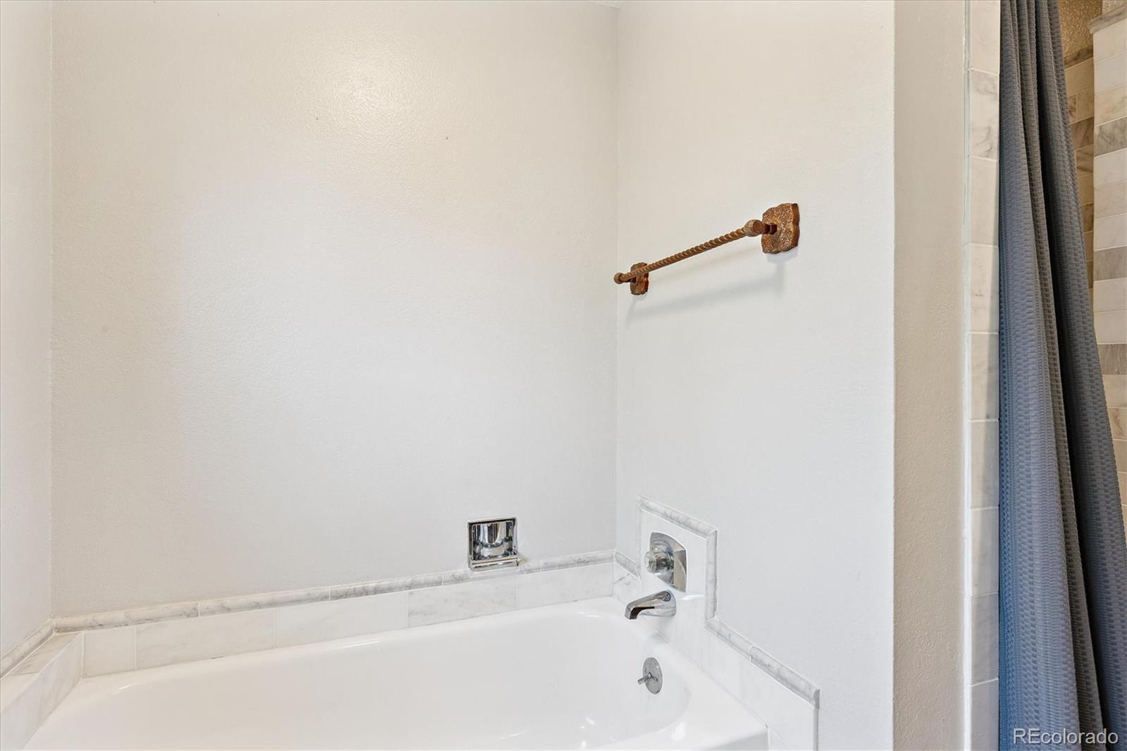 MLS Image #36 for 292 s salem court,aurora, Colorado