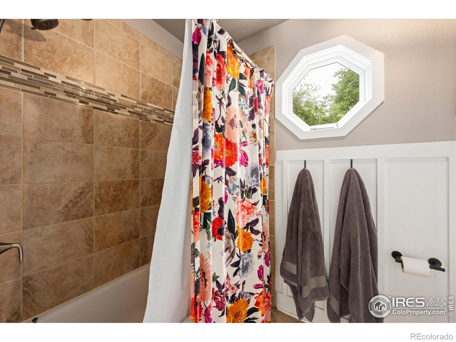MLS Image #14 for 736  woodland way,fort collins, Colorado
