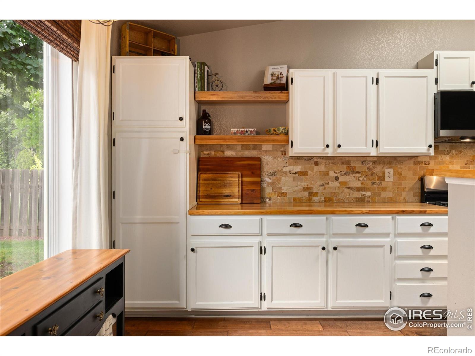 MLS Image #21 for 736  woodland way,fort collins, Colorado