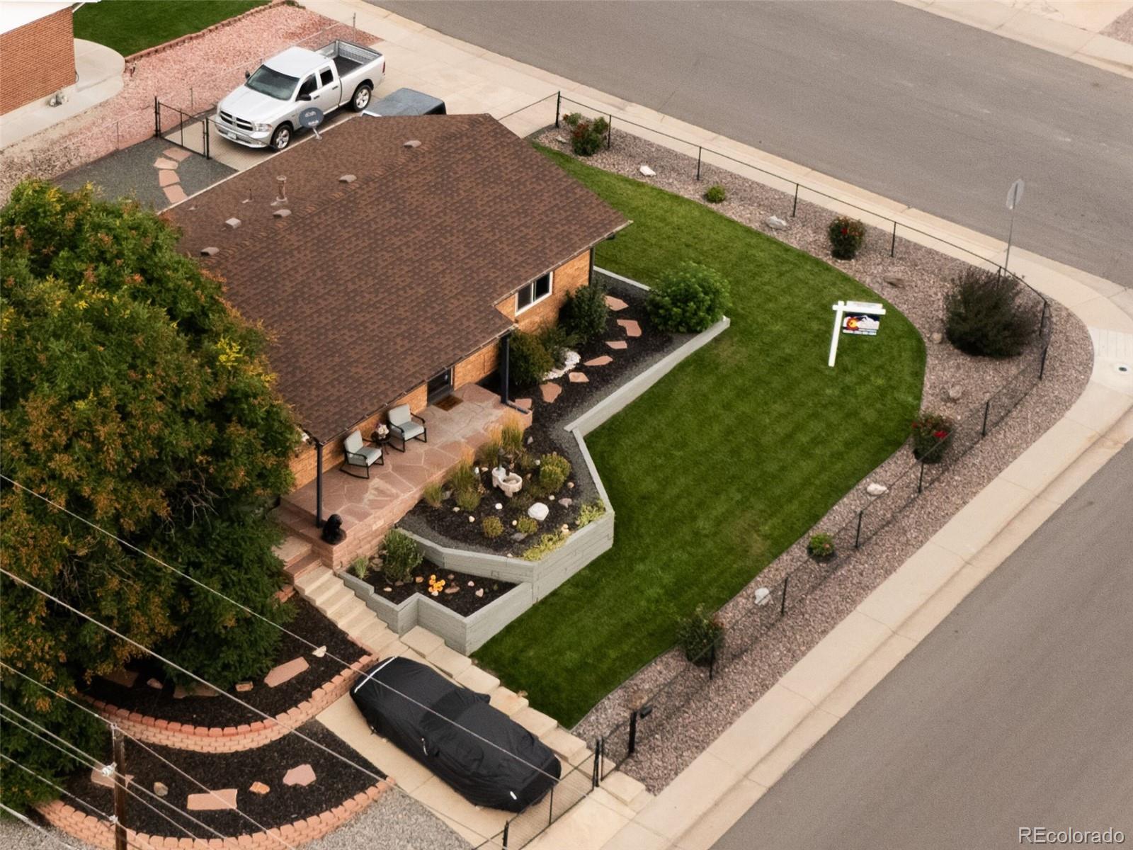 MLS Image #2 for 1081  elmwood lane,denver, Colorado