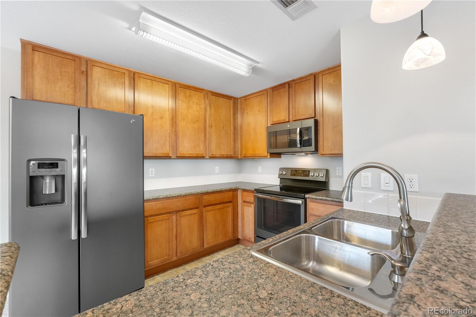 MLS Image #15 for 23400 e 5th drive,aurora, Colorado