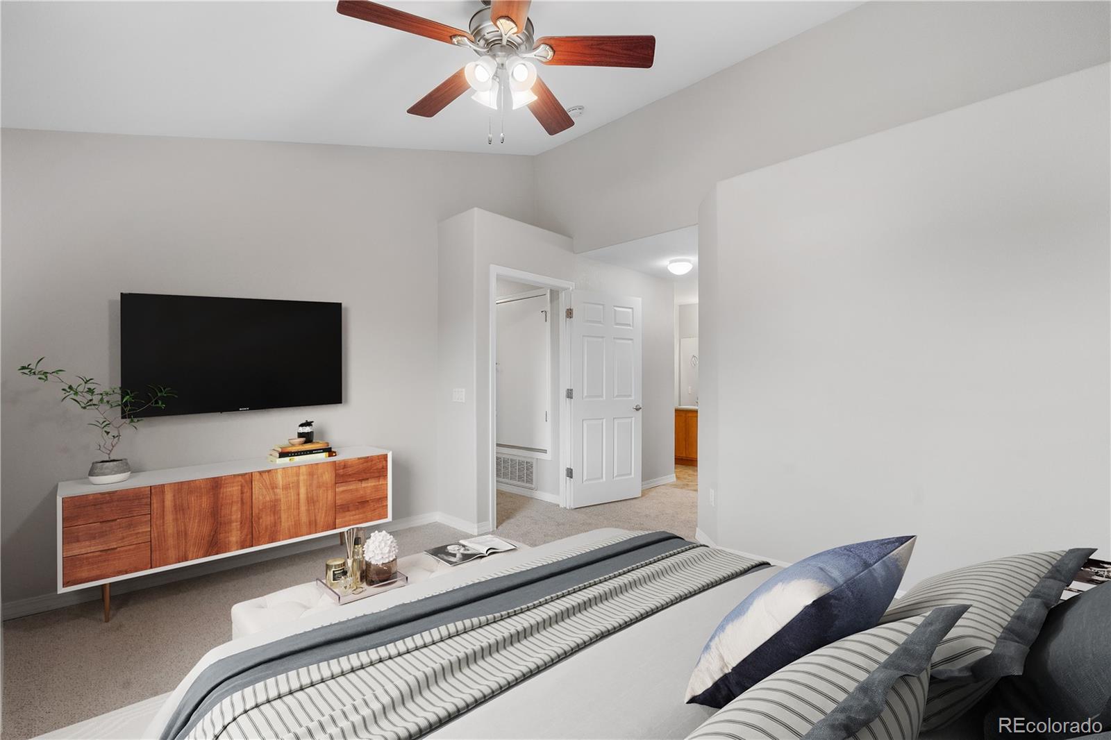 MLS Image #19 for 23400 e 5th drive,aurora, Colorado