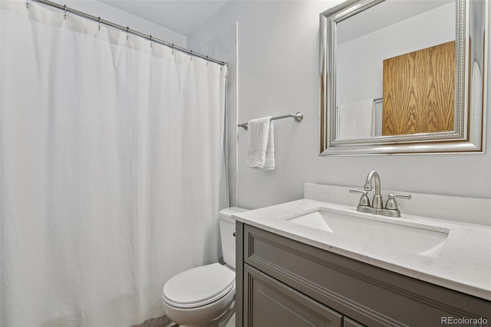 MLS Image #10 for 2642 s newport street,denver, Colorado