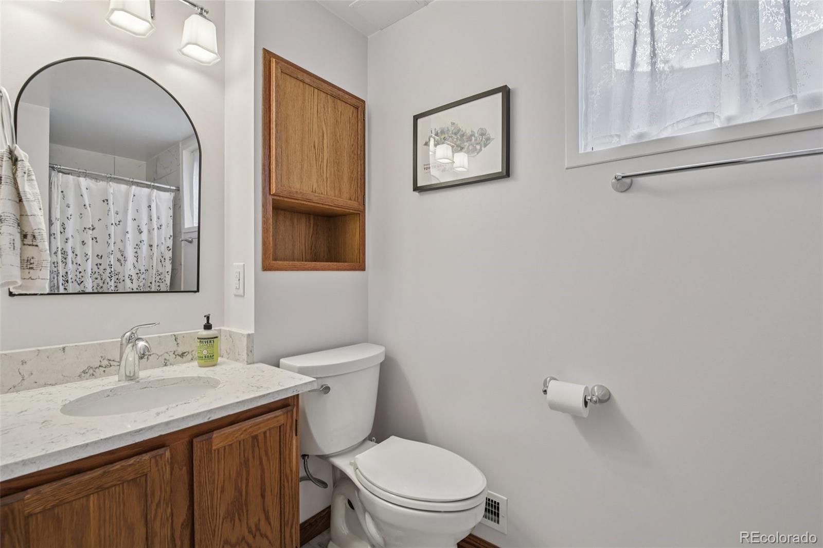 MLS Image #14 for 2642 s newport street,denver, Colorado