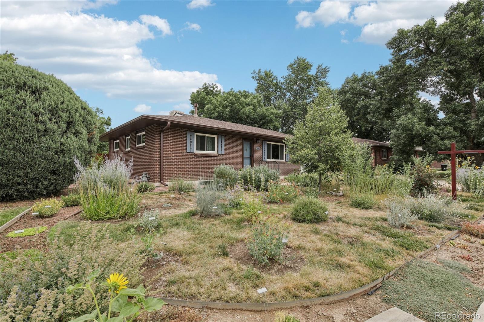 MLS Image #2 for 2642 s newport street,denver, Colorado