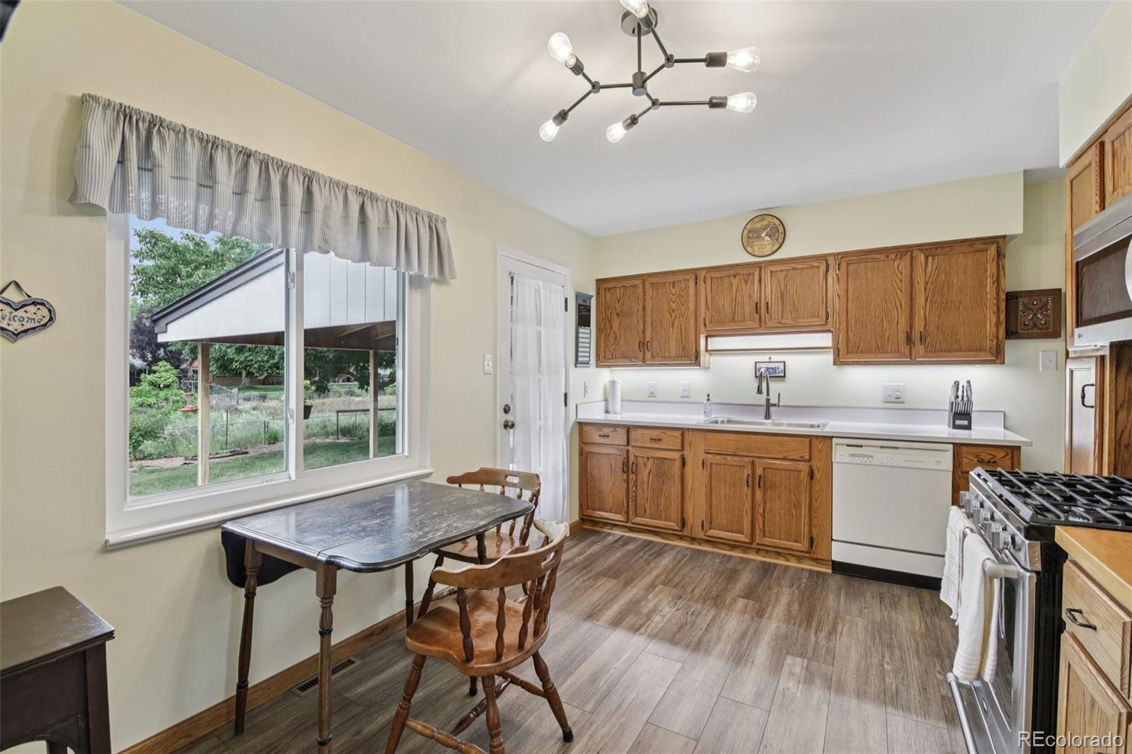 MLS Image #8 for 2642 s newport street,denver, Colorado