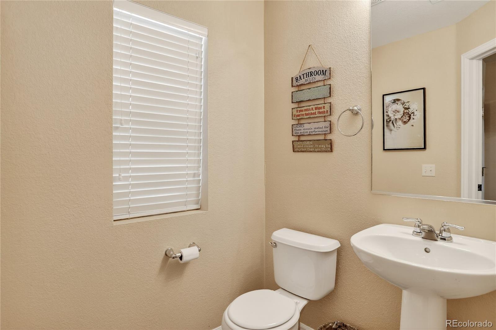 MLS Image #13 for 5564  gibraltar street,denver, Colorado