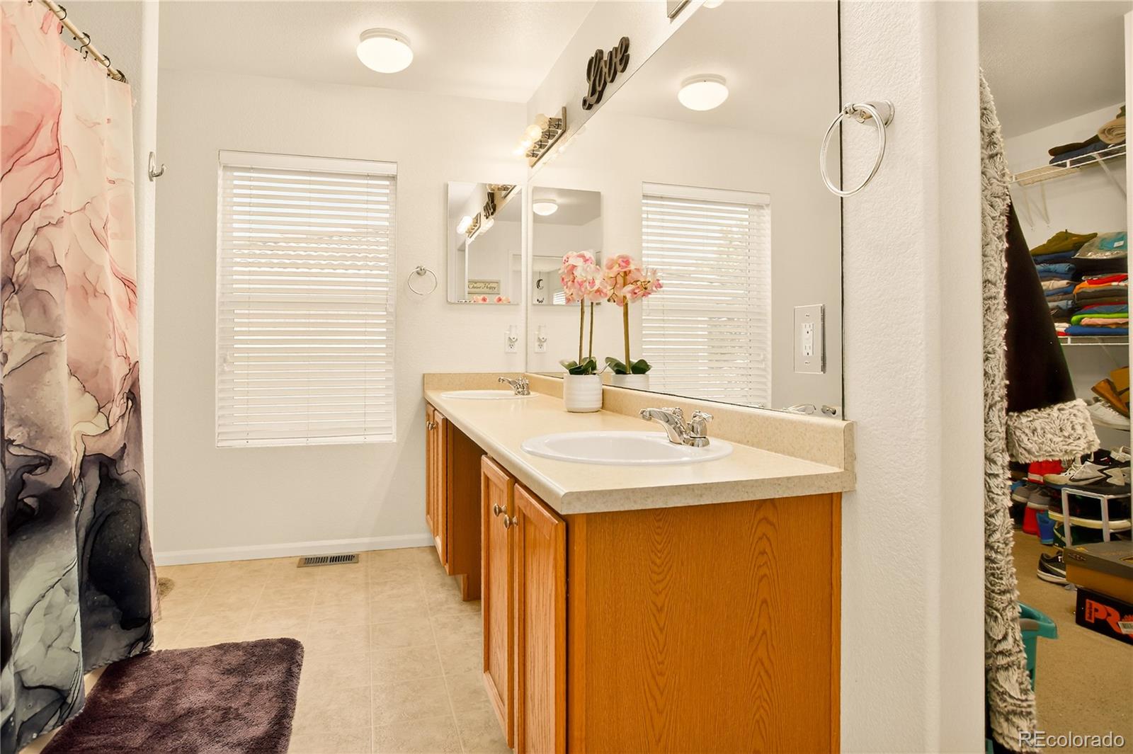 MLS Image #21 for 5564  gibraltar street,denver, Colorado