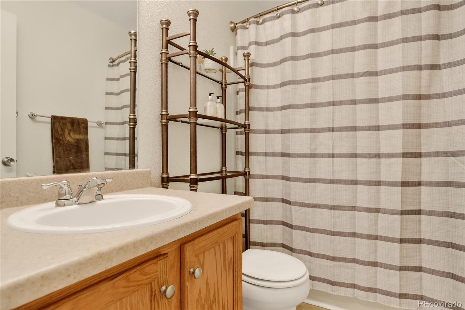 MLS Image #24 for 5564  gibraltar street,denver, Colorado