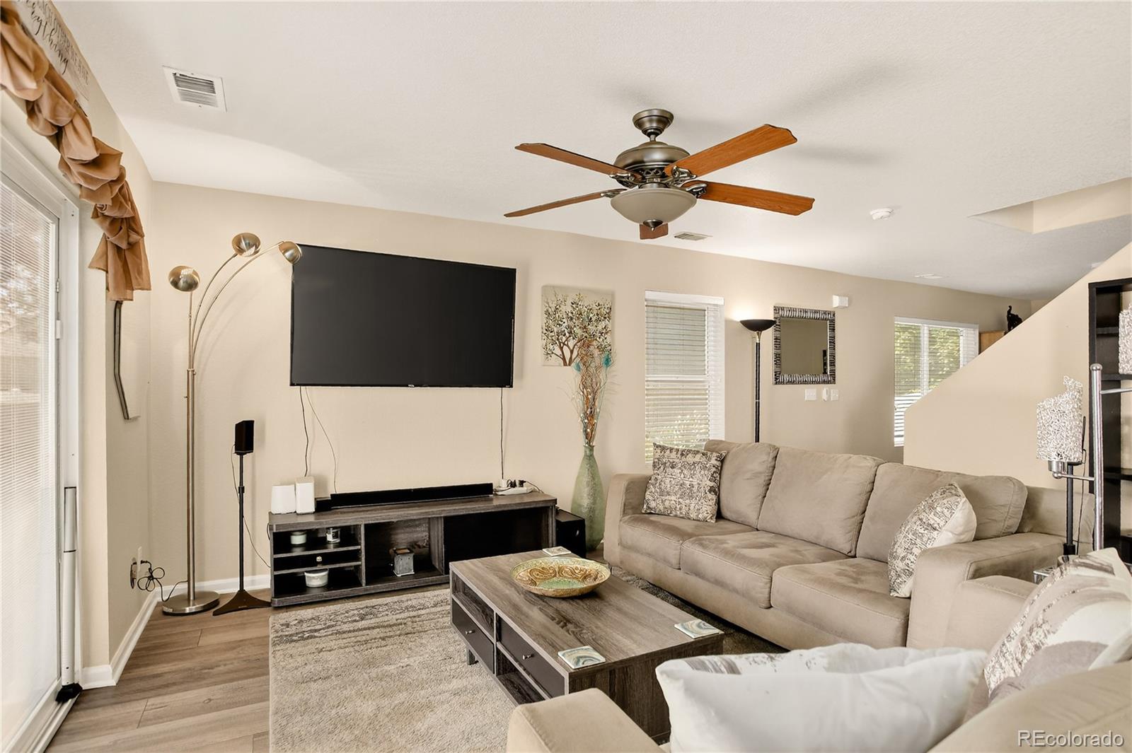 MLS Image #6 for 5564  gibraltar street,denver, Colorado