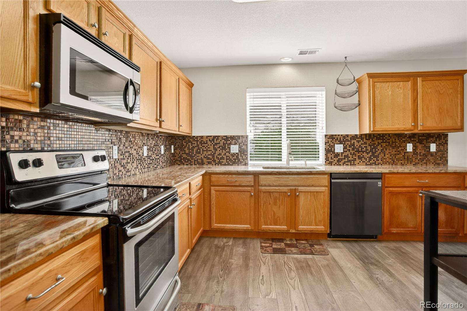 MLS Image #9 for 5564  gibraltar street,denver, Colorado