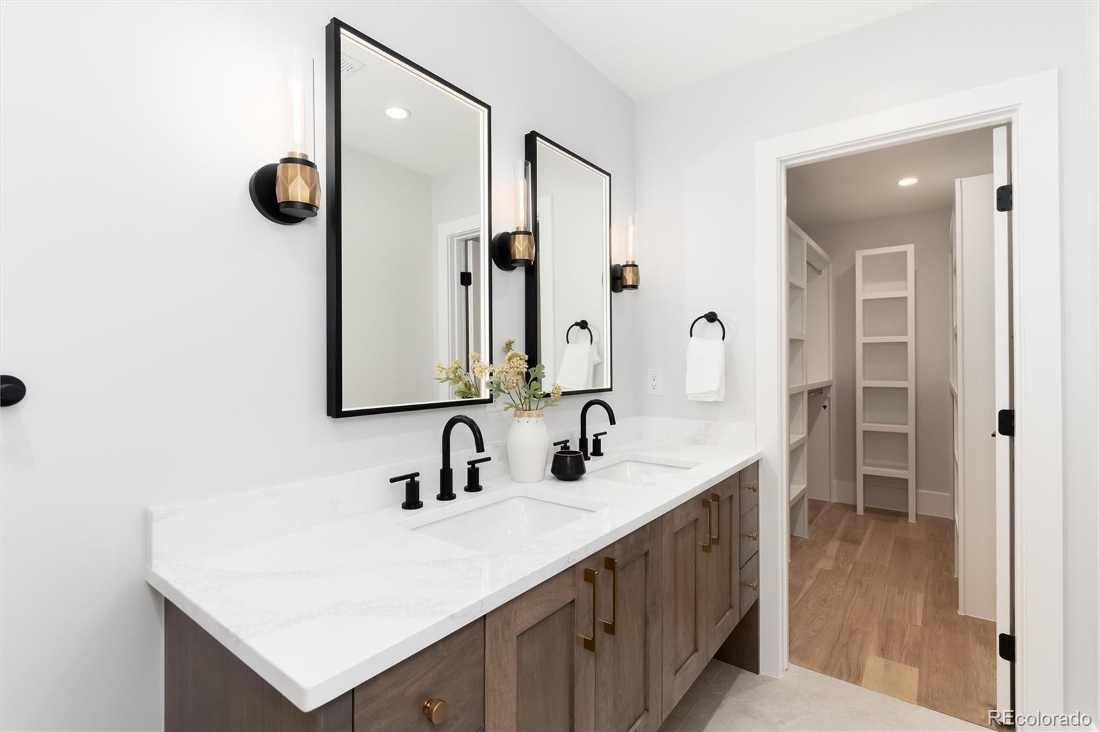 MLS Image #32 for 334  jackson street,denver, Colorado