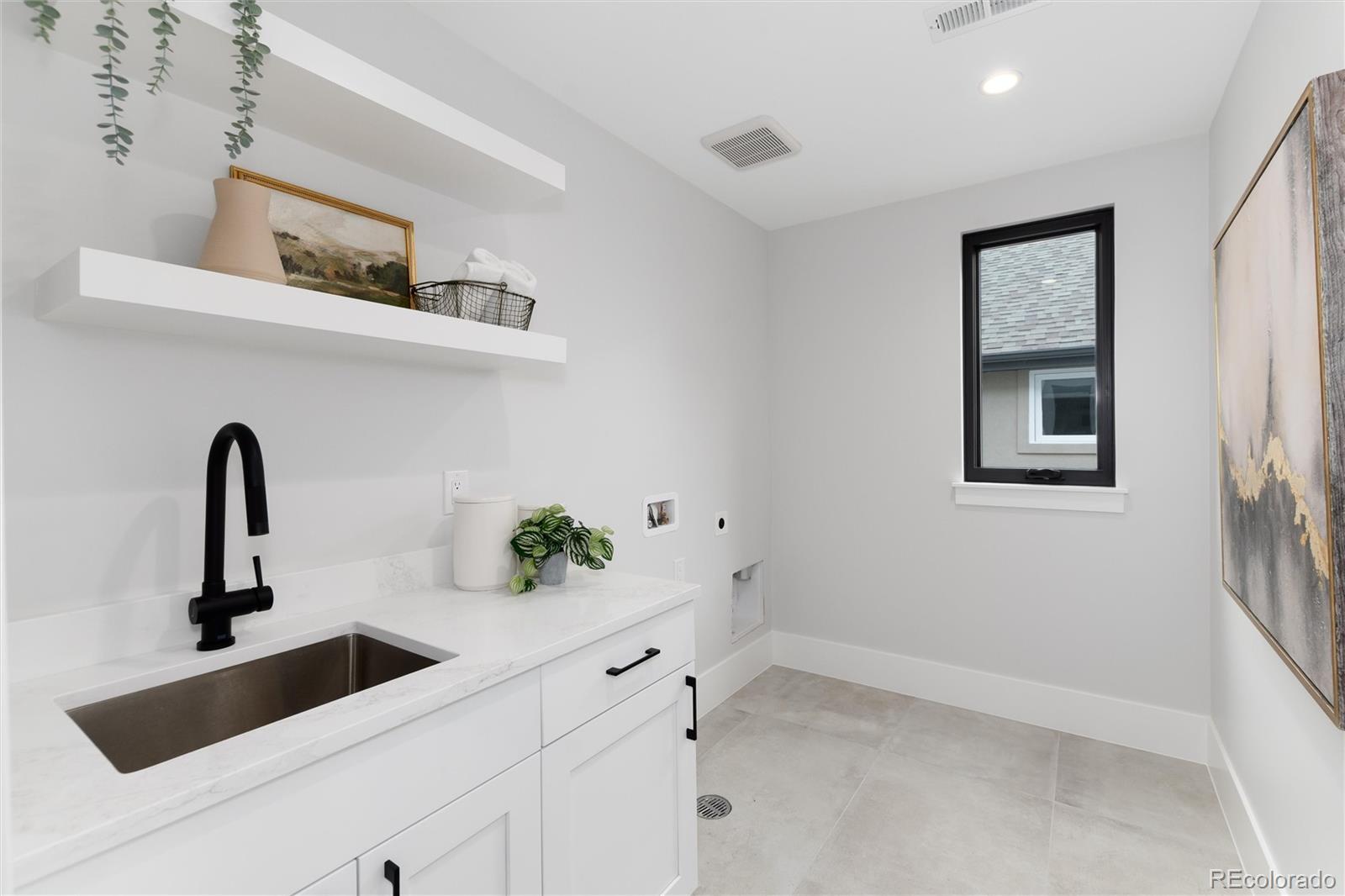 MLS Image #33 for 334  jackson street,denver, Colorado