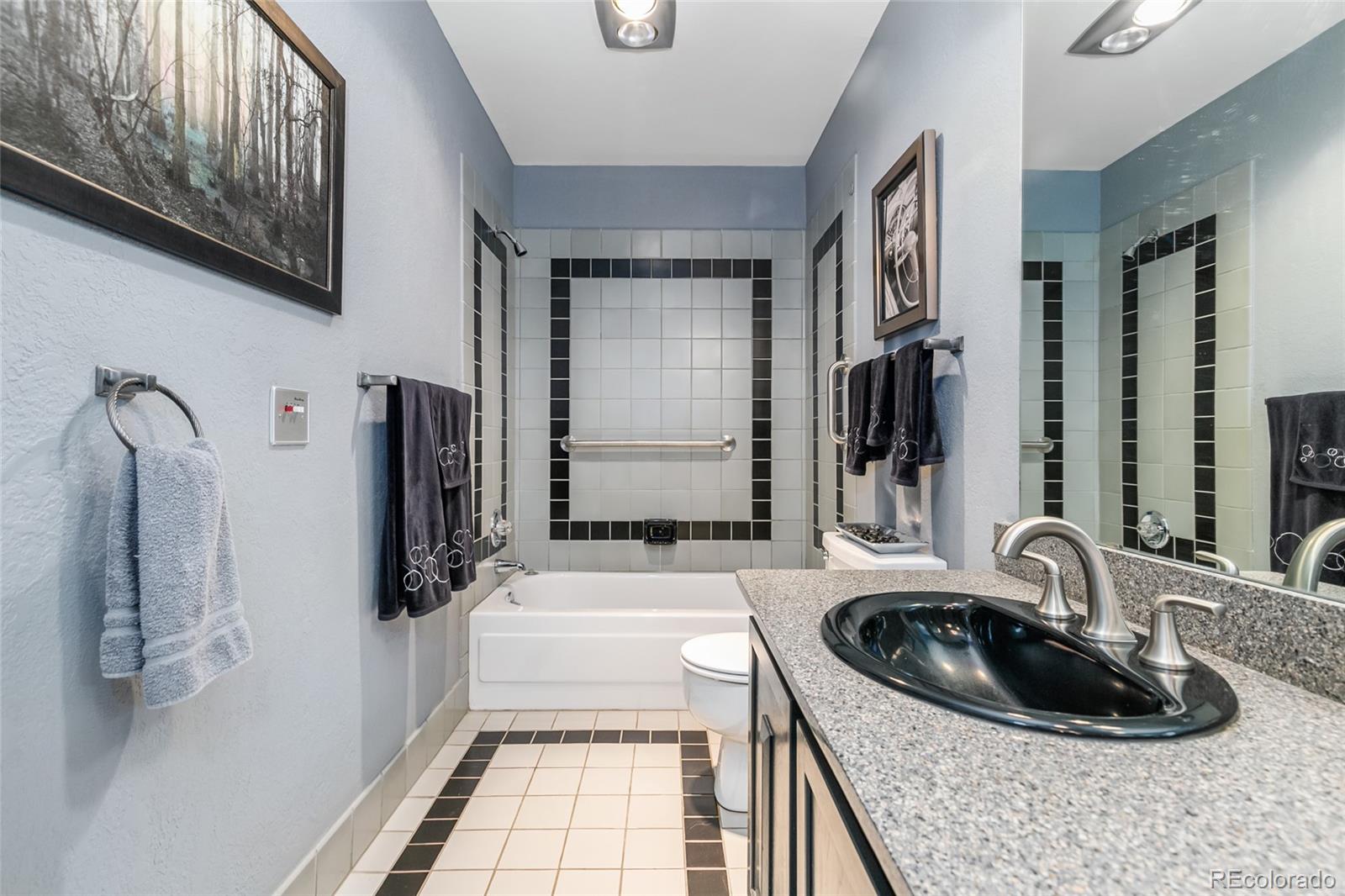 MLS Image #30 for 2770 s elmira street,denver, Colorado