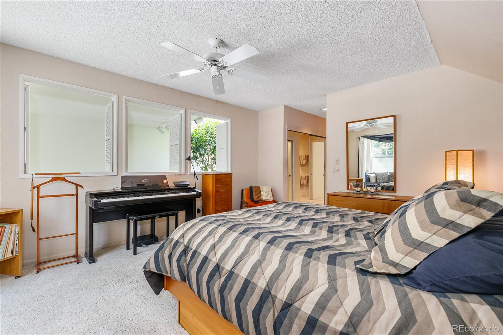 MLS Image #36 for 2770 s elmira street,denver, Colorado
