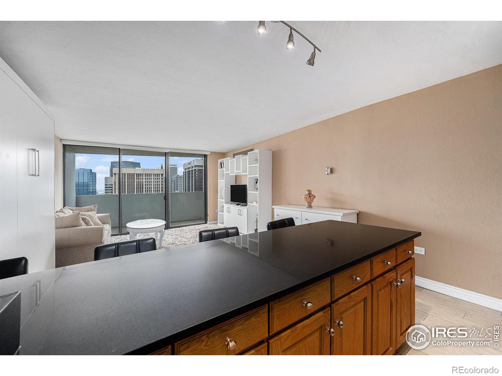 MLS Image #4 for 1020  15th street,denver, Colorado