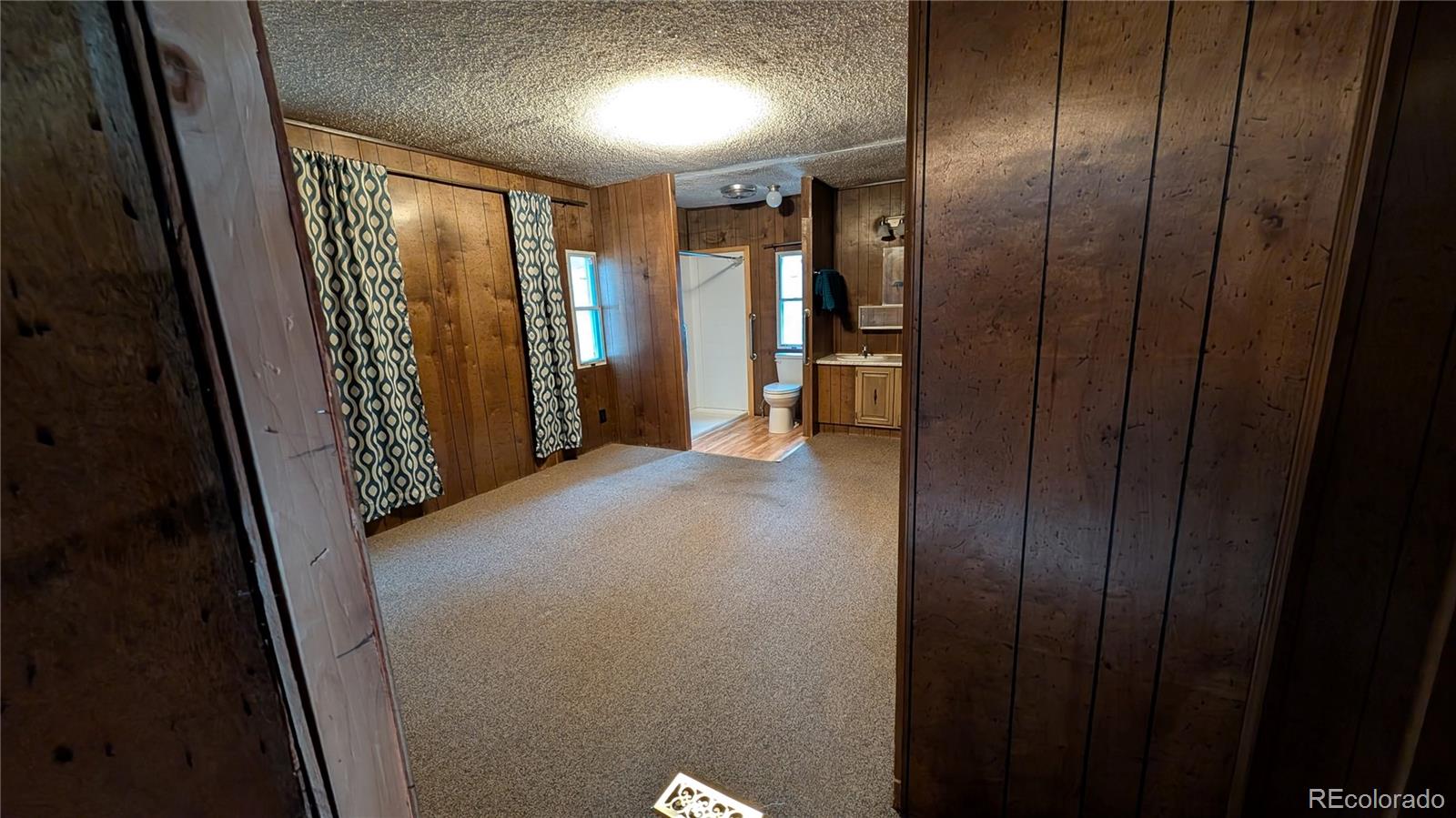 MLS Image #14 for 320  forest glen trail,florissant, Colorado