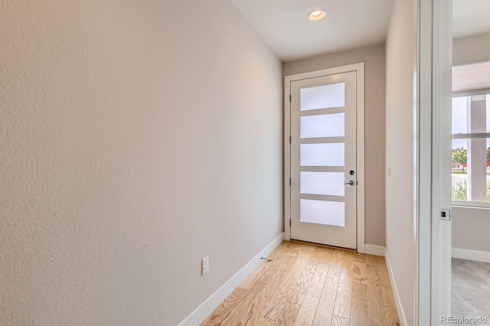 MLS Image #2 for 888 s valentia street,denver, Colorado