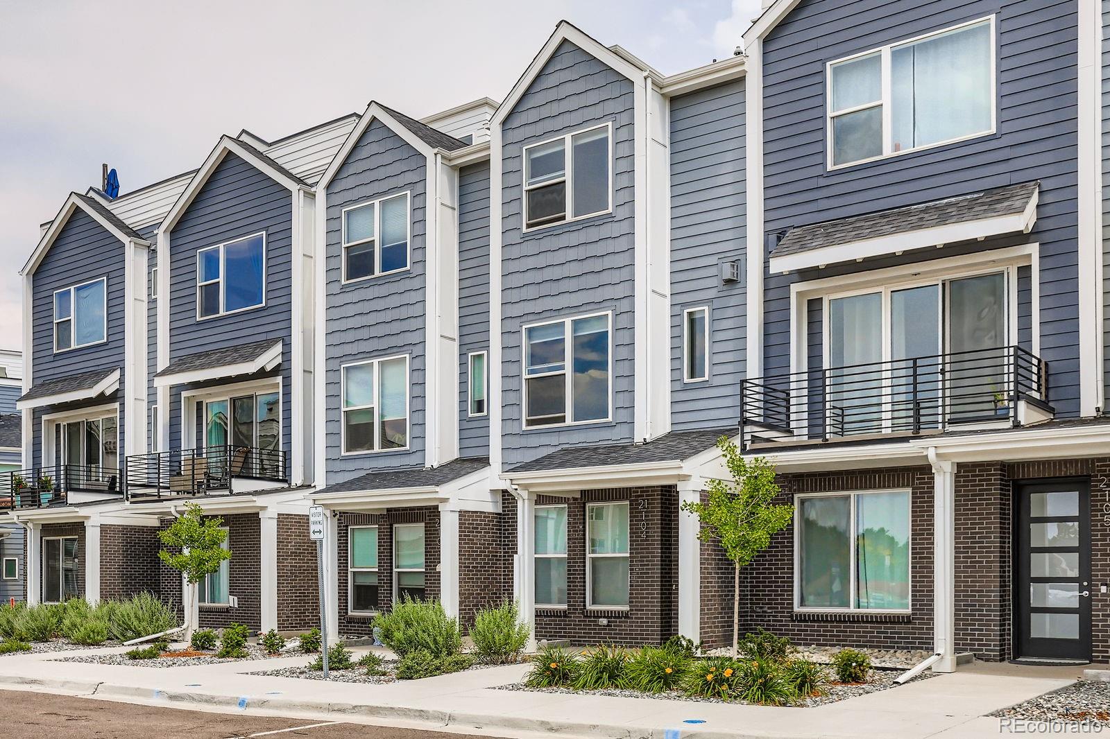 MLS Image #29 for 888 s valentia street,denver, Colorado
