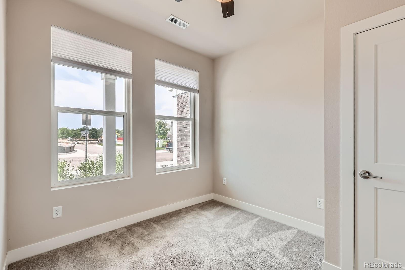 MLS Image #5 for 888 s valentia street,denver, Colorado