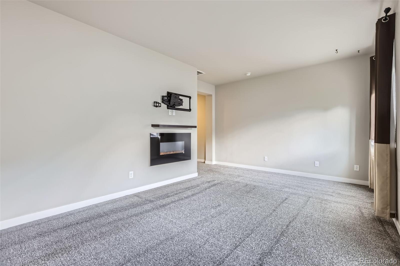 MLS Image #16 for 6757  warren drive,denver, Colorado