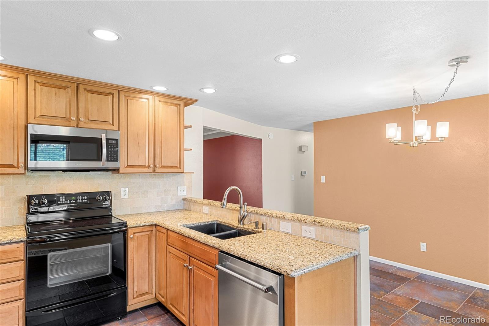 MLS Image #14 for 11371 w 71st place,arvada, Colorado
