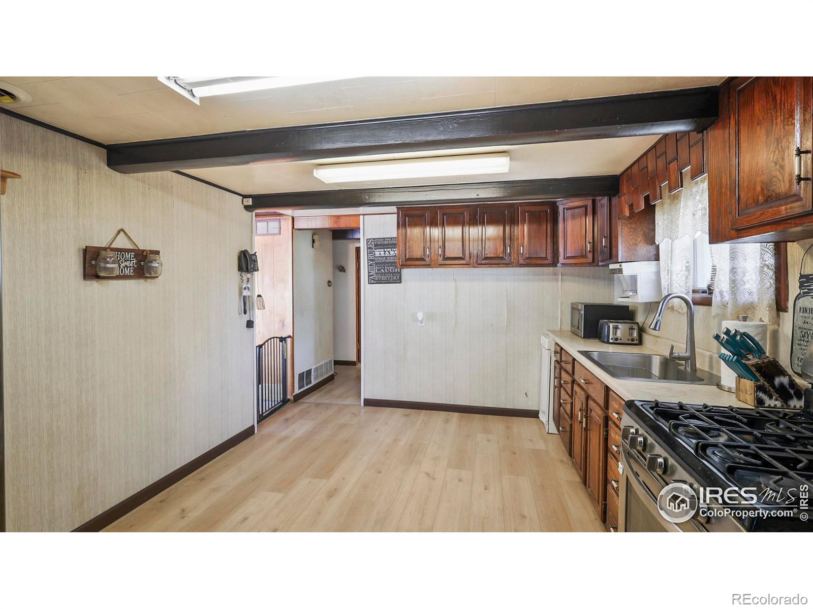 MLS Image #8 for 100  spruce street,log lane village, Colorado