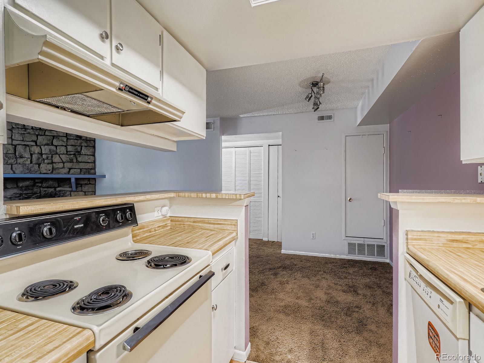 MLS Image #5 for 14414 e colorado drive,aurora, Colorado