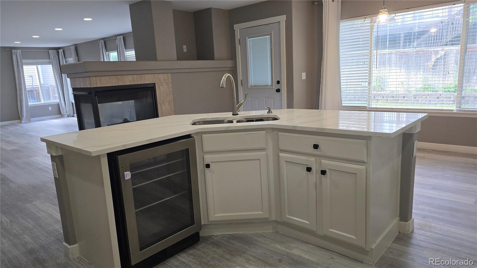 MLS Image #10 for 20864 e 49th avenue,denver, Colorado