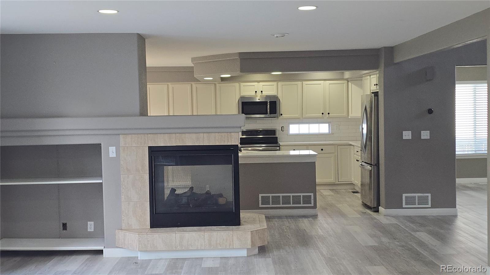 MLS Image #4 for 20864 e 49th avenue,denver, Colorado