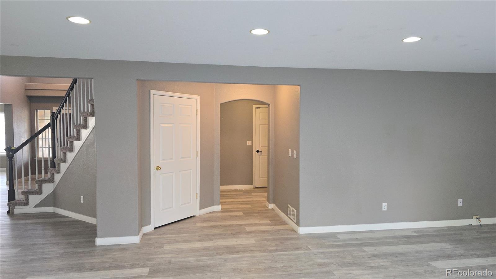 MLS Image #5 for 20864 e 49th avenue,denver, Colorado