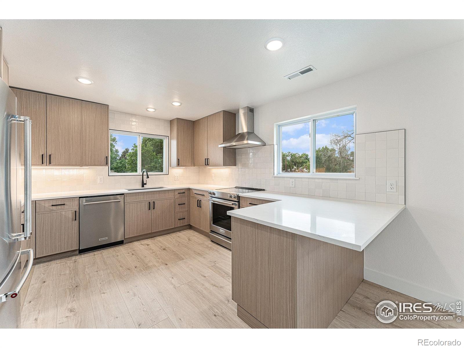 MLS Image #3 for 5256  flora way,arvada, Colorado