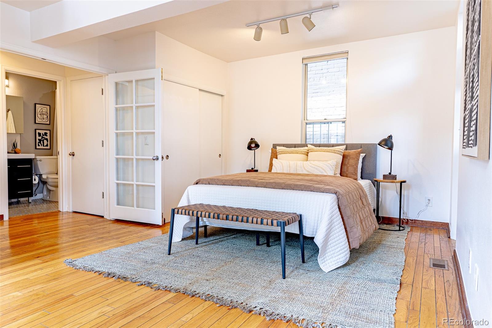 MLS Image #15 for 1732 n marion street,denver, Colorado