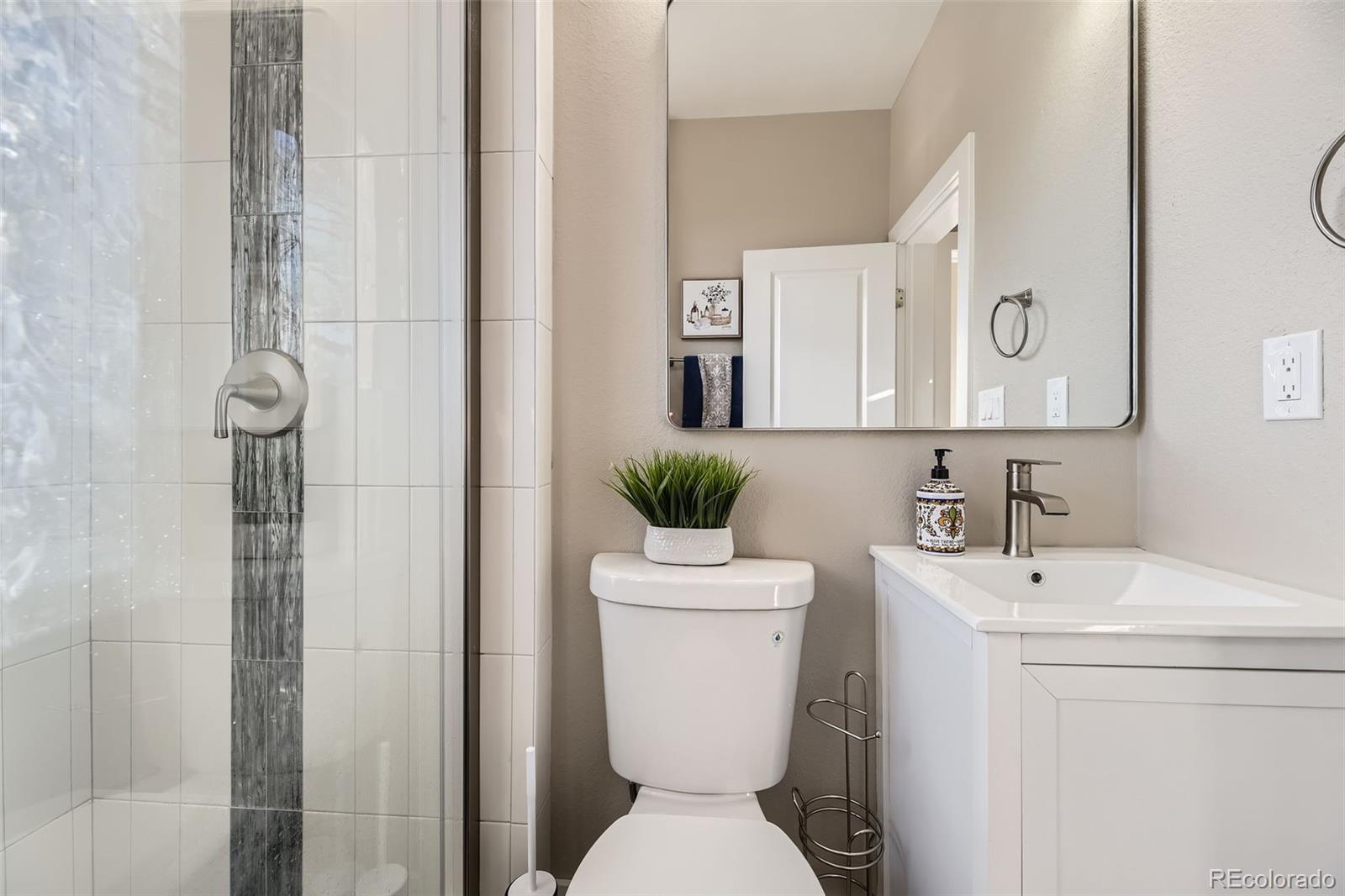 MLS Image #18 for 2631 w 34 avenue,denver, Colorado