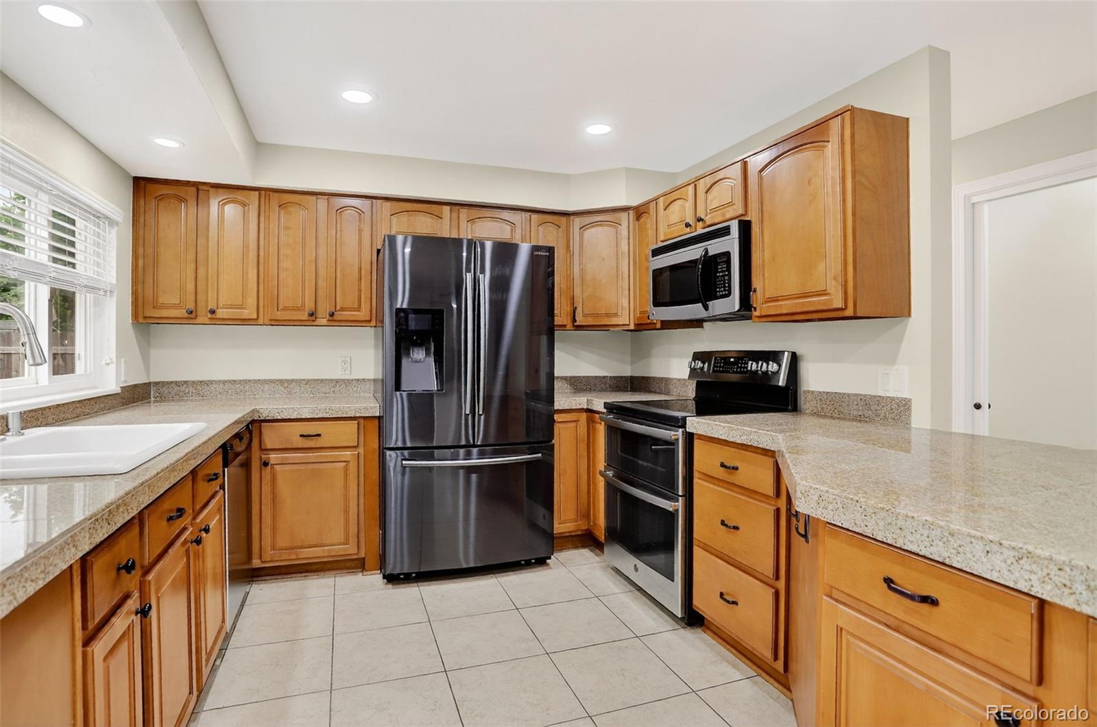 MLS Image #2 for 6976 s ammons street,littleton, Colorado
