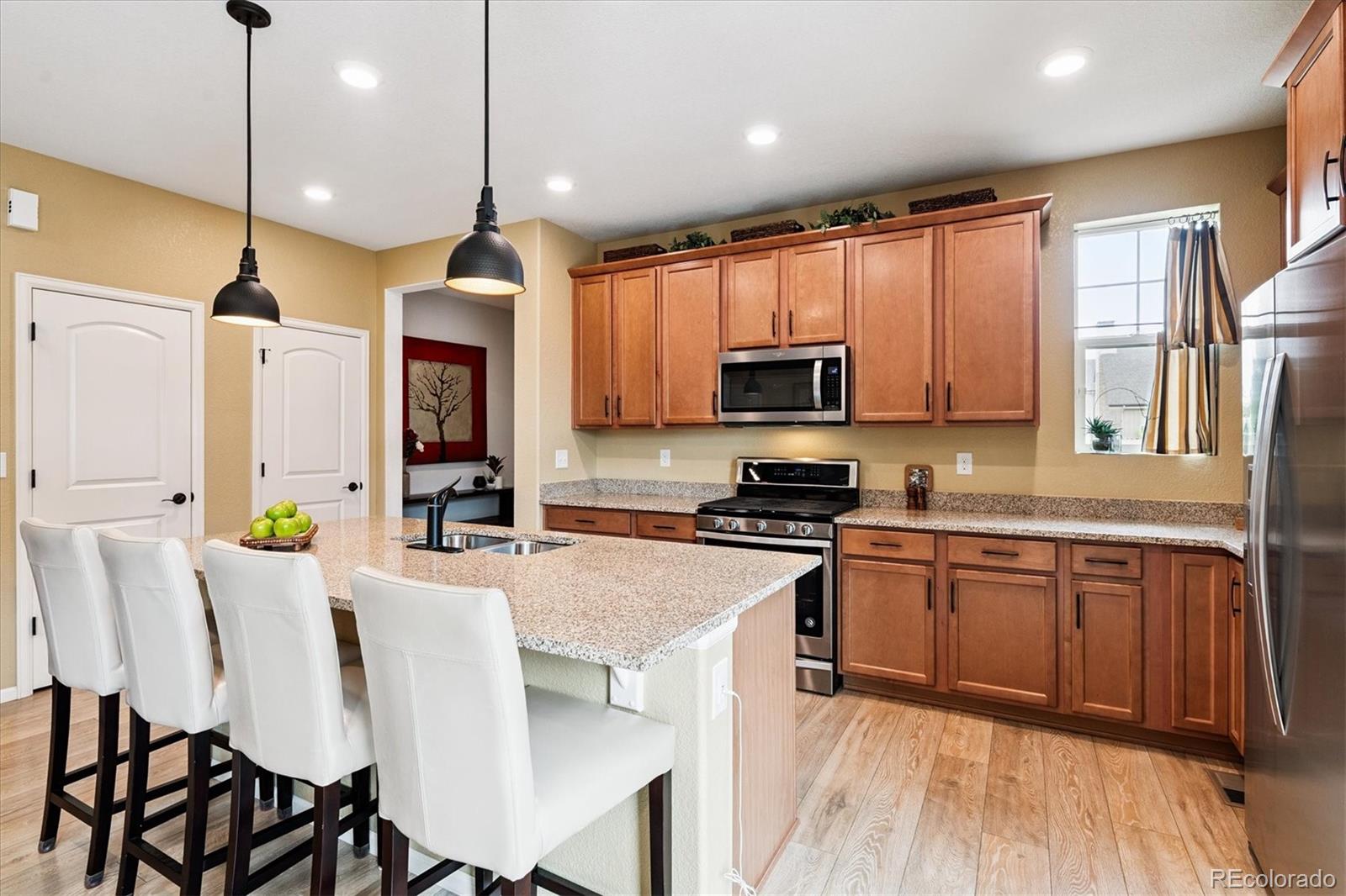MLS Image #11 for 10159 e 25th drive,aurora, Colorado