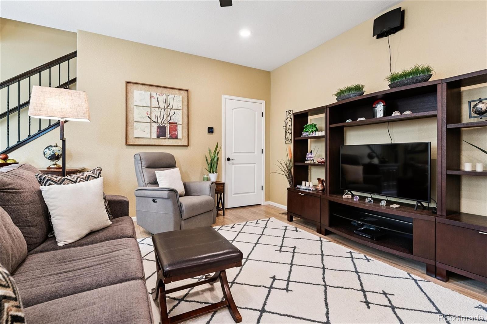 MLS Image #15 for 10159 e 25th drive,aurora, Colorado