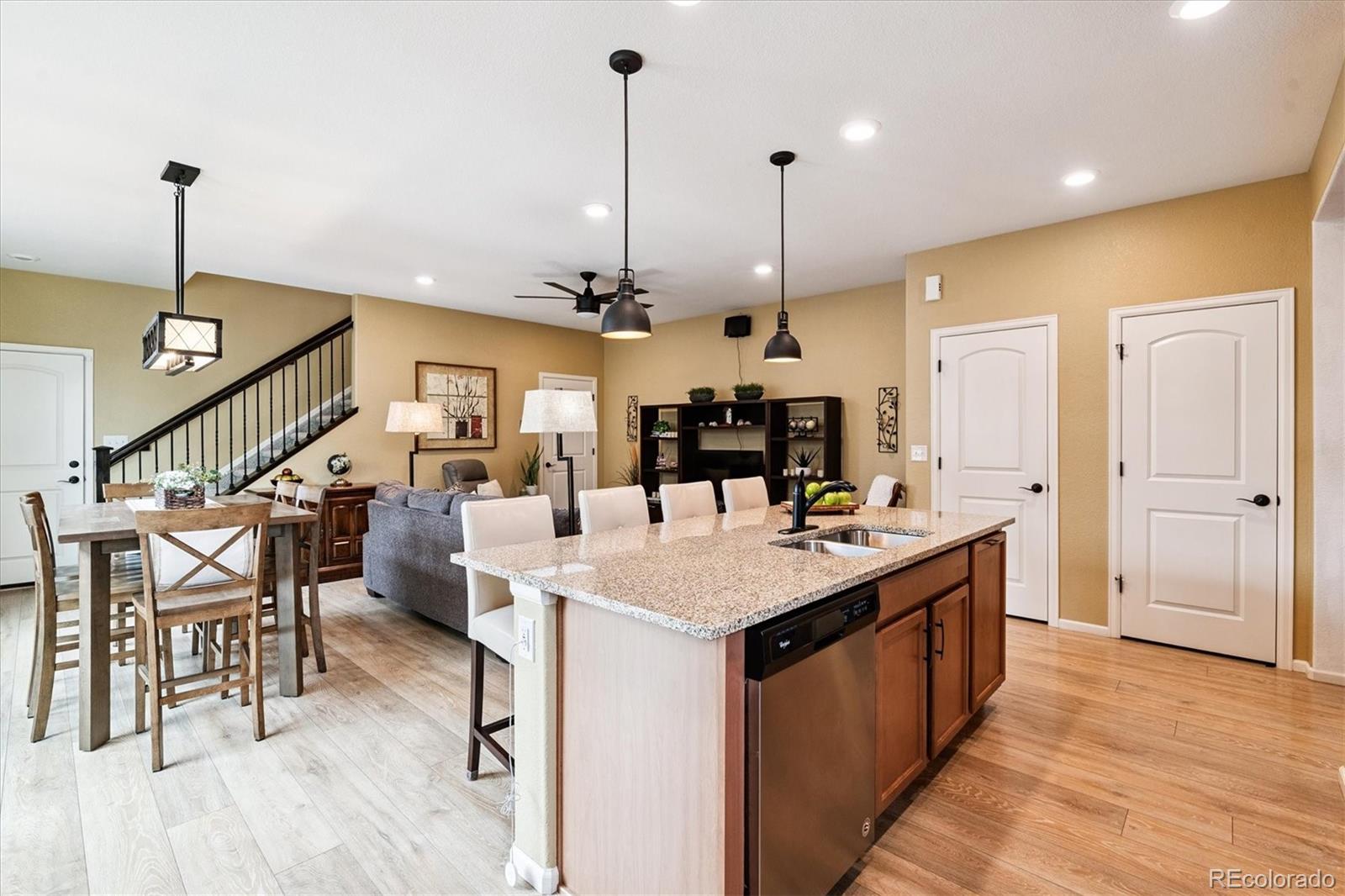 MLS Image #9 for 10159 e 25th drive,aurora, Colorado