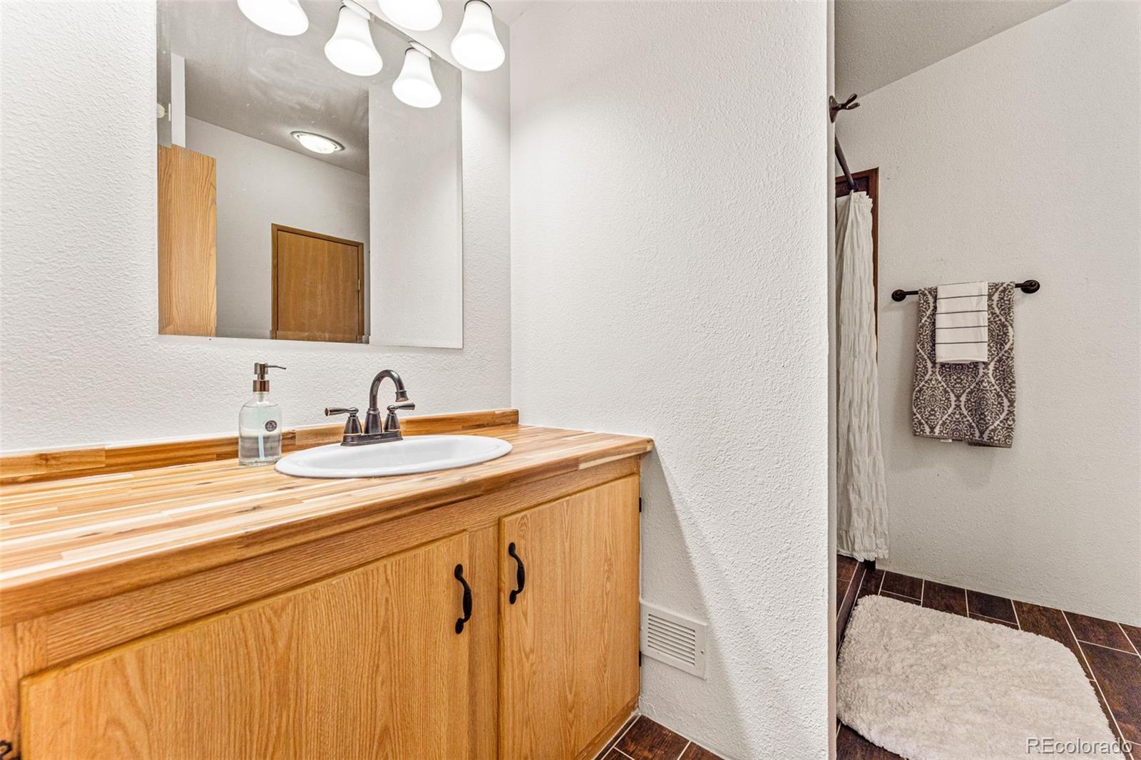 MLS Image #15 for 46500  deertrail road,deer trail, Colorado