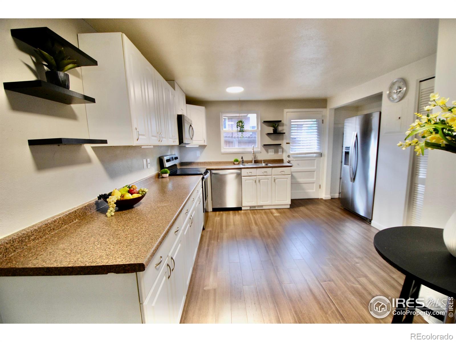 MLS Image #2 for 5808 s pearl street,centennial, Colorado